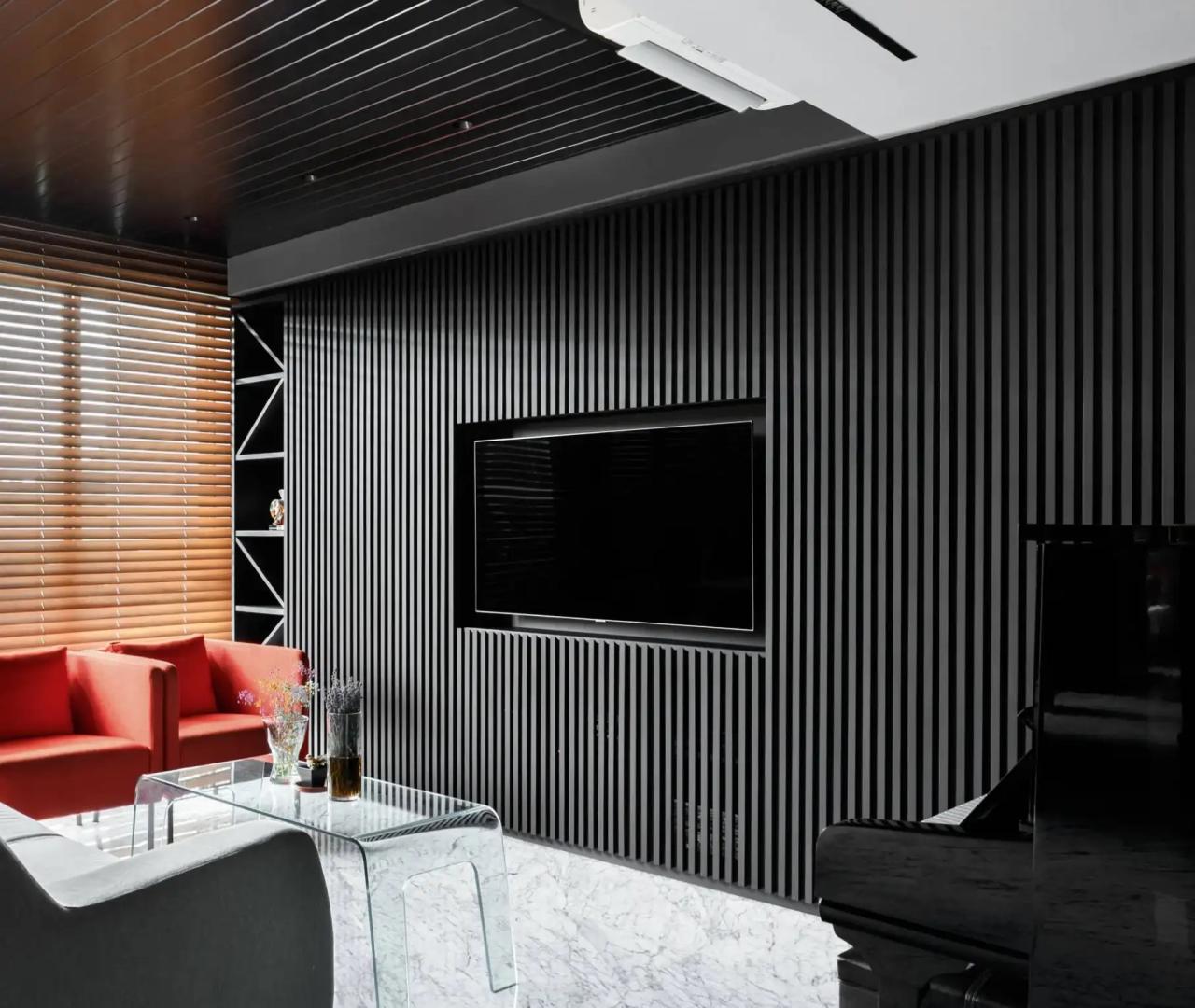 Slatted tv wall