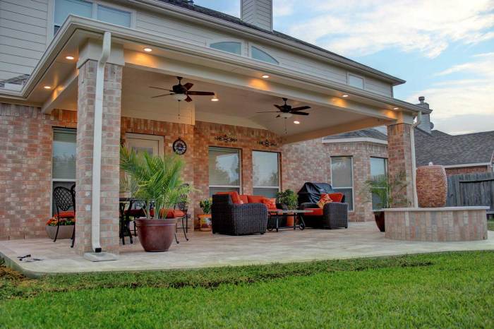 Commercial outdoor patio