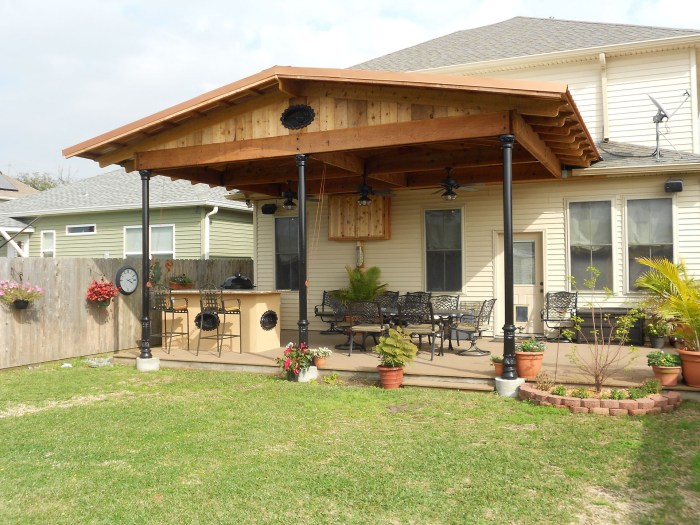 Commercial outdoor patio