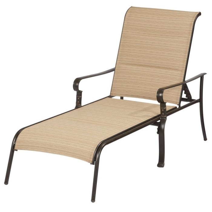 Outdoor lounge chairs commercial